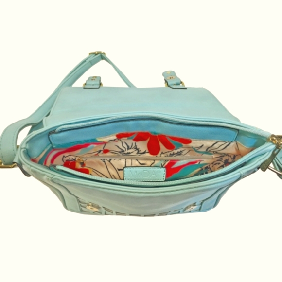 Moda Square Messenger Bag In Lucite - Picture 2 of 2